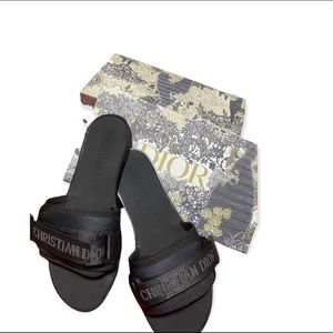 Dior sandals ❤️